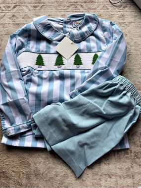 Busy bee smocks  Blue Stripe Christmas Tree Smocked Pant Set 6y NWT
